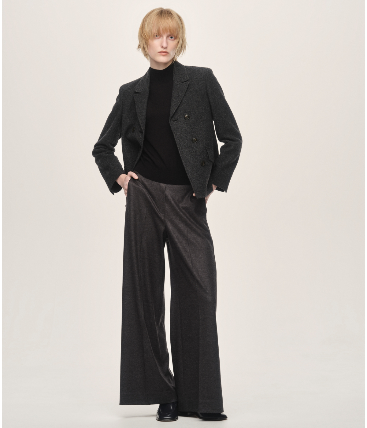 〈セオリーリュクス〉